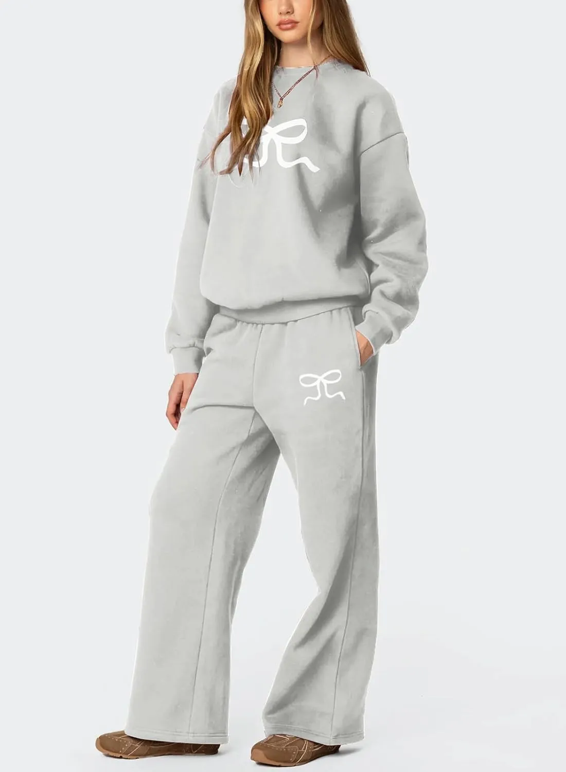 Amiblvowa 2 Piece Lounge Sets for Women Bow Sweatsuits Teens Girl Bow Print Oversize Sweatshirt Hoodie Matching Pants Outfit