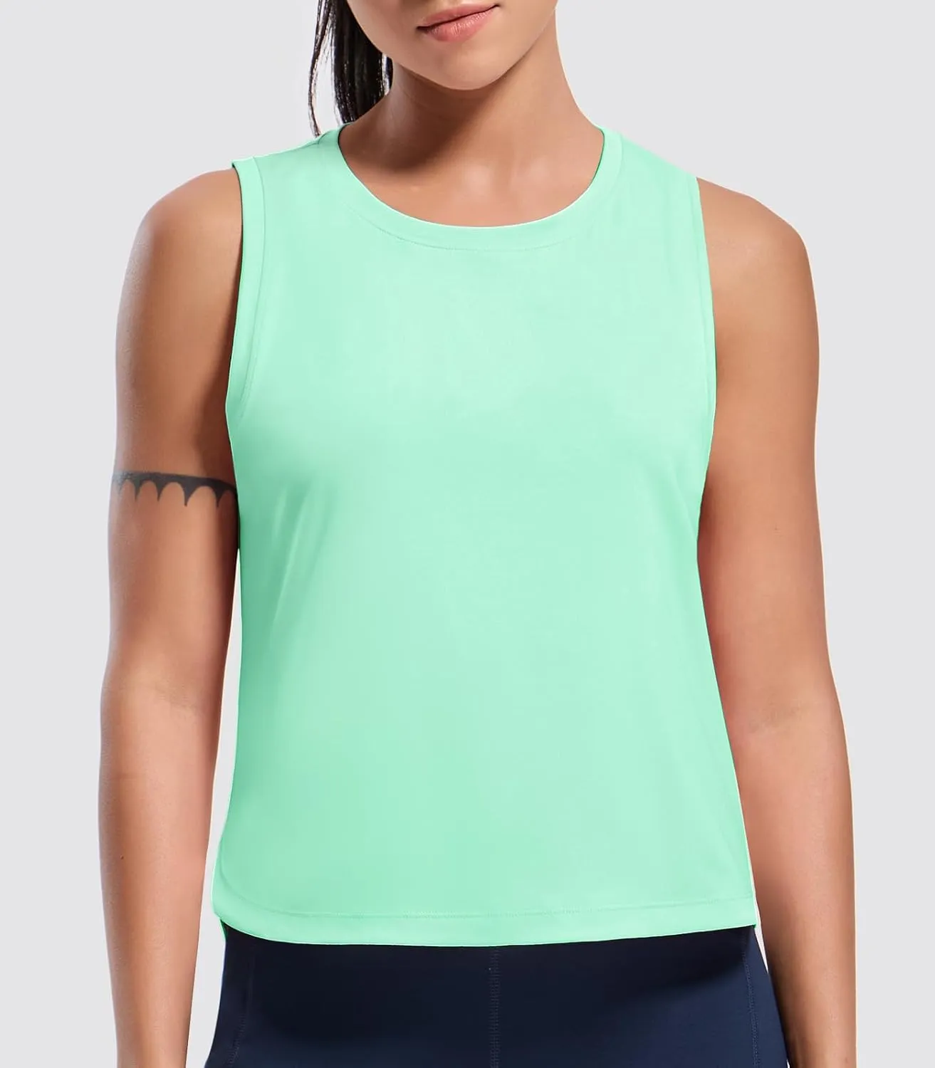 MIER Womens Dry Fit Workout Tank Tops Loose Fit Sleeveless Athletic Running Shirts Tennis Gym Exercise Tops, Curved Hem