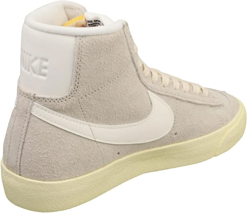 Nike Women's Modern
