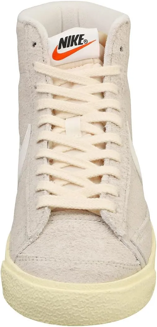 Nike Women's Modern