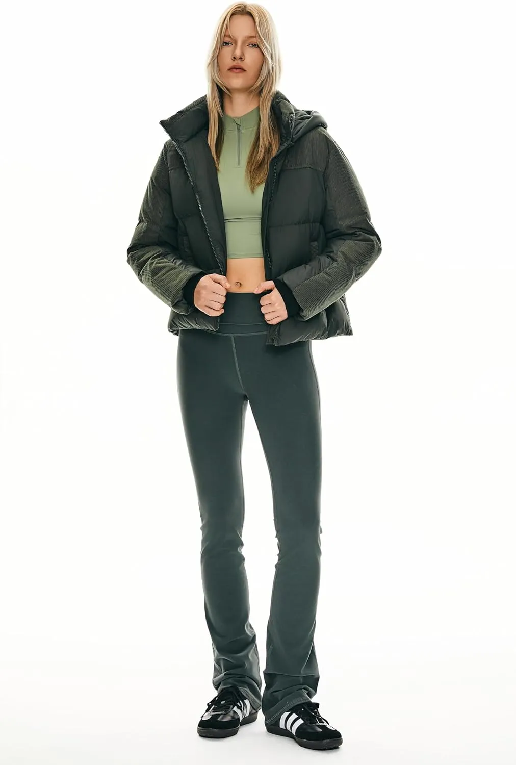 Orolay Women's Cropped Puffer Jacket Winter Hooded Zip Quilted Down Coat Warm Corduroy Fashion Outerwear with Pockets