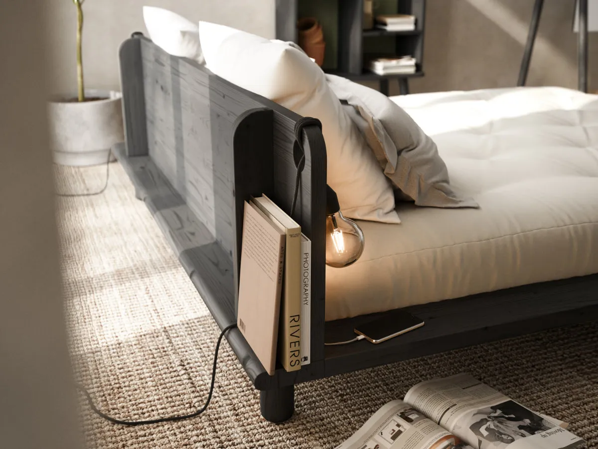 PEEK BED