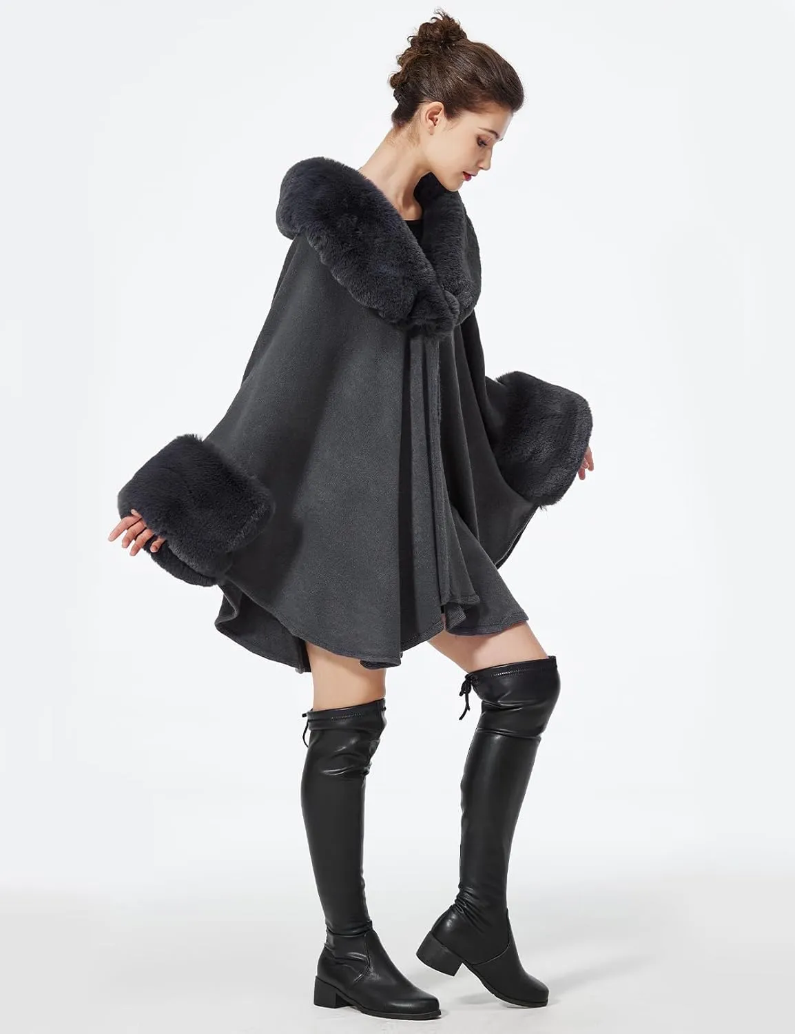 Women Cape Poncho with Fur Trim Winter Faux Fur Shawl Wrap Coat Sleeveless Cardigan Cloak