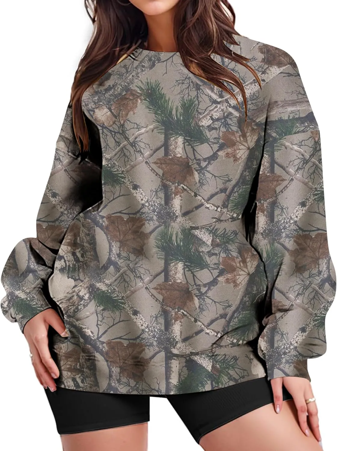 Womens Camo Sweatshirt Oversized Graphic Maple Leaf Print Crewneck Long Sleeve Y2k Trendy Fall Pullover Hoodies