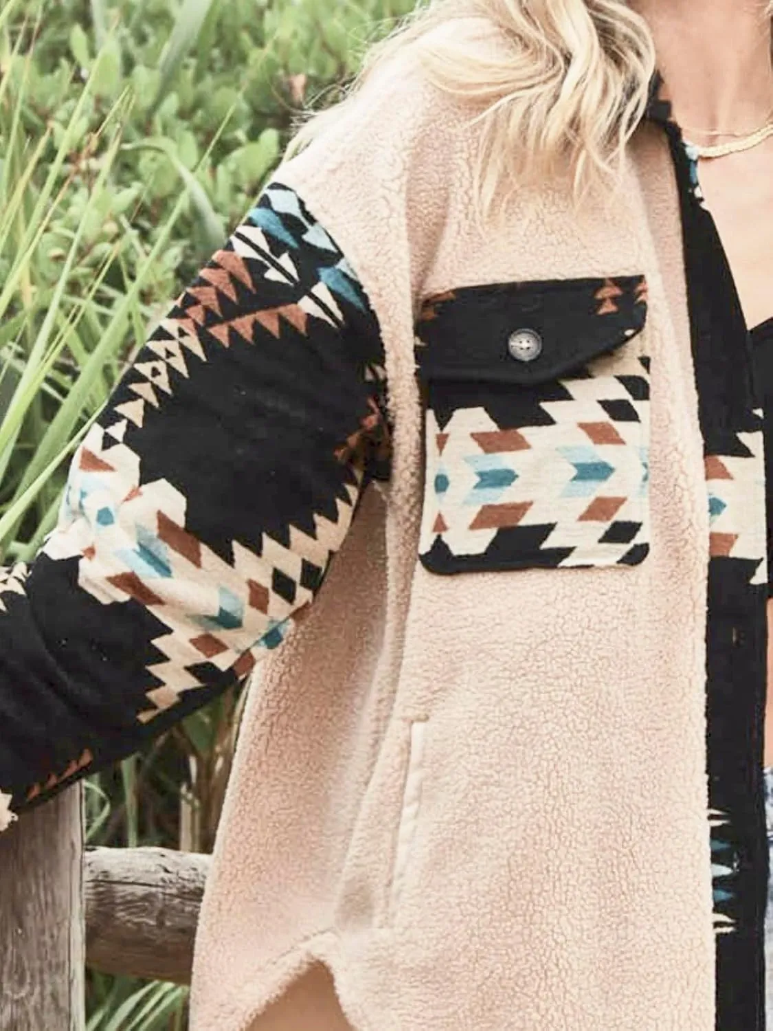 Women's Casual Fleece Jacket Tribal Aztec Shirt Jacket Long Sleeve Button Down Jacket Loose Shacket Outwear