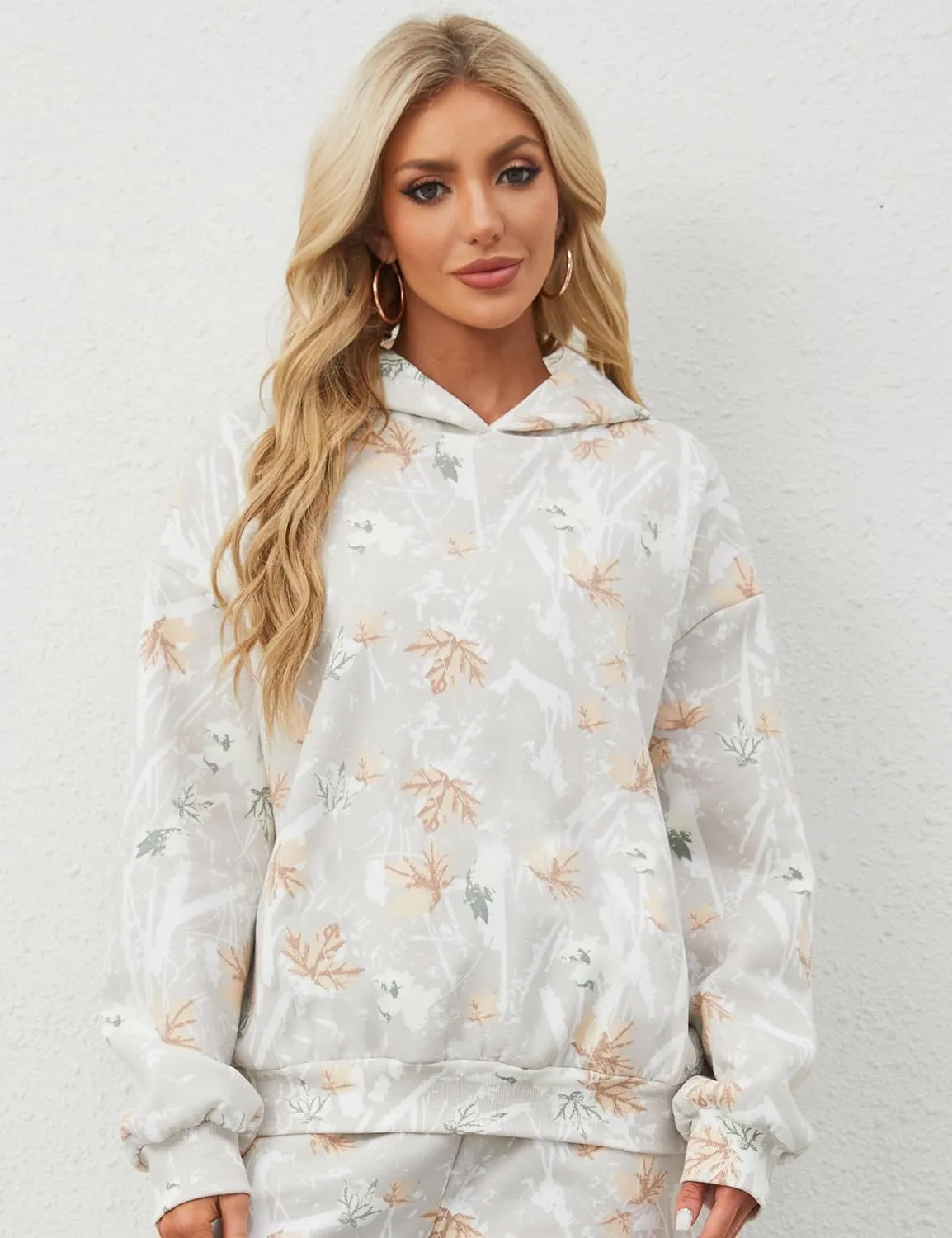 Womens Oversized Camo Hoodie Sweatshirt Maple Leaf Print Fleece Pullover Sweatshirts Long Sleeve Fall Hoodies