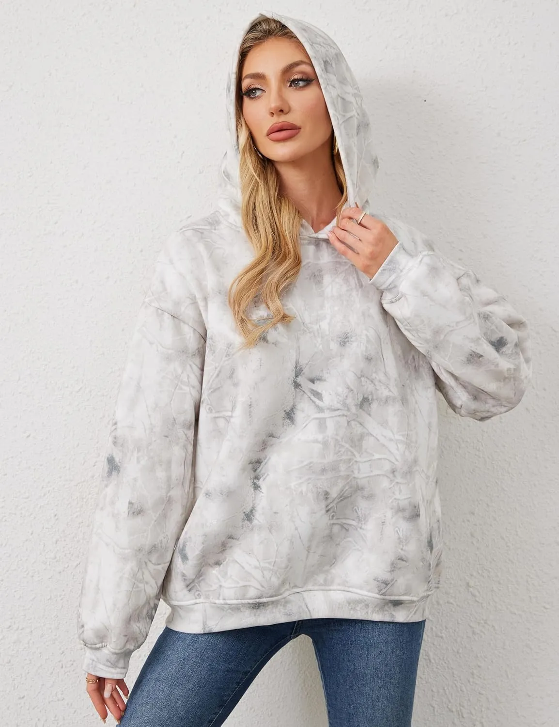 Womens Oversized Camo Hoodie Sweatshirt Maple Leaf Print Fleece Pullover Sweatshirts Long Sleeve Fall Hoodies